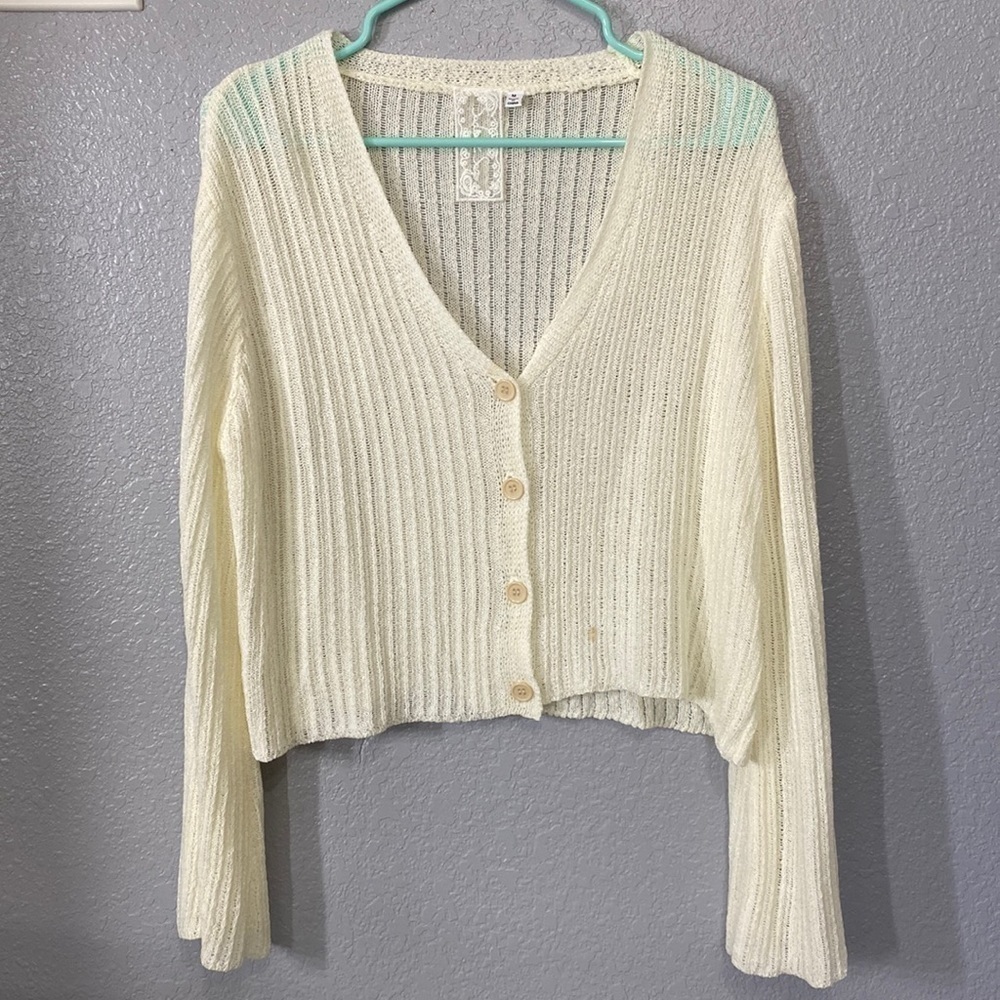 Sadie & Sage Cream V Neck Button Long Sleeve Top